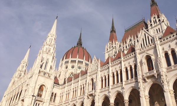 世界一豪華なハンガリーの国会議事堂へ＠ブダペスト