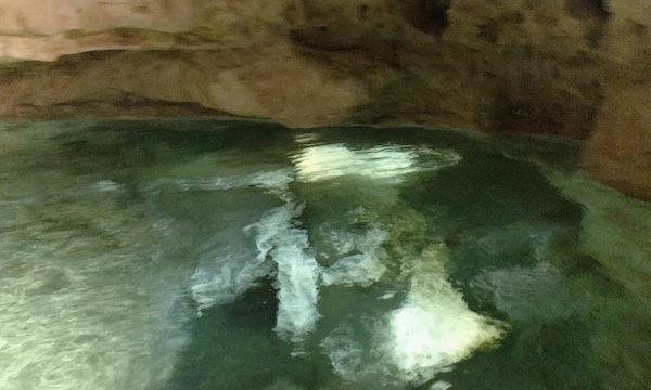 バラトン湖へ旅行その4〜タポルツァ(Tapolca)の洞窟へ〜