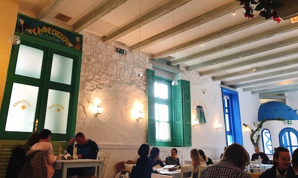 異国情緒あふれる人気のギリシャ料理屋さん「Dionysos Taverna」＠ブダペスト・ハンガリー