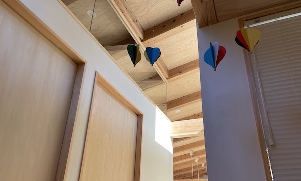 庭とつながる33坪の焼杉の平屋