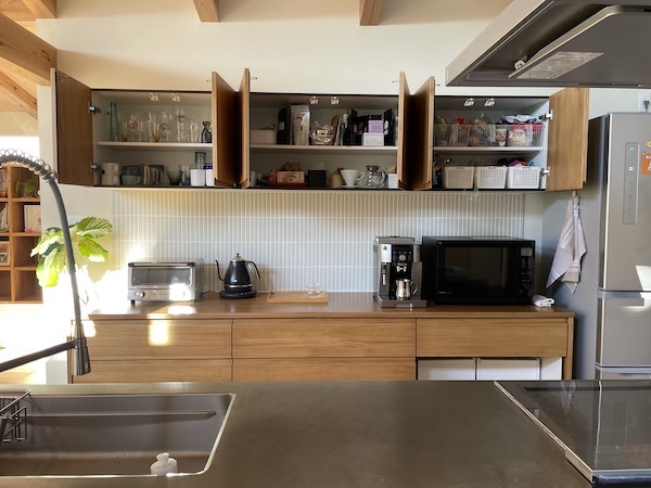 ウッドワン（Wood one）スイージー（SU:IJI）のカップボード収納