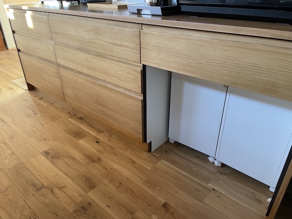 ウッドワン（Wood one）スイージー（SU:IJI）のカップボード収納